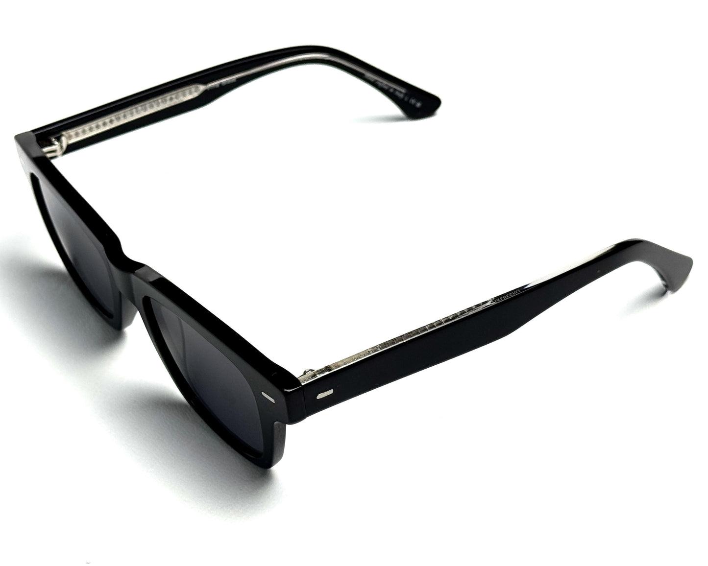 OLIVER PEOPLES SUN 100587